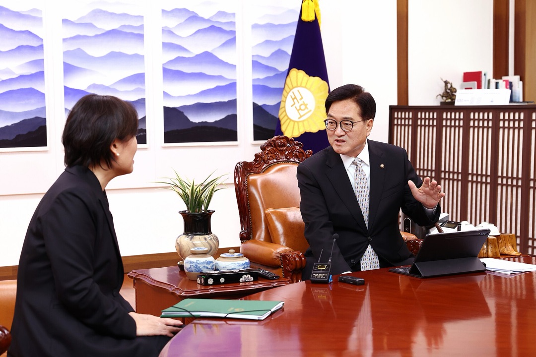 2024년 11월 우원식 국회의장과 만난 송미령 농식품부 장관(윤석열 정부 시절)