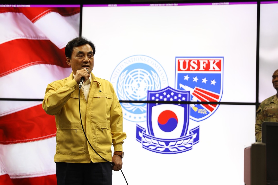 2025년 8월 을지 자유의 방패 연습 중 장병들에게 말하는 안규백 국방부 장관(2026년 8월 출근길 장면 아님)