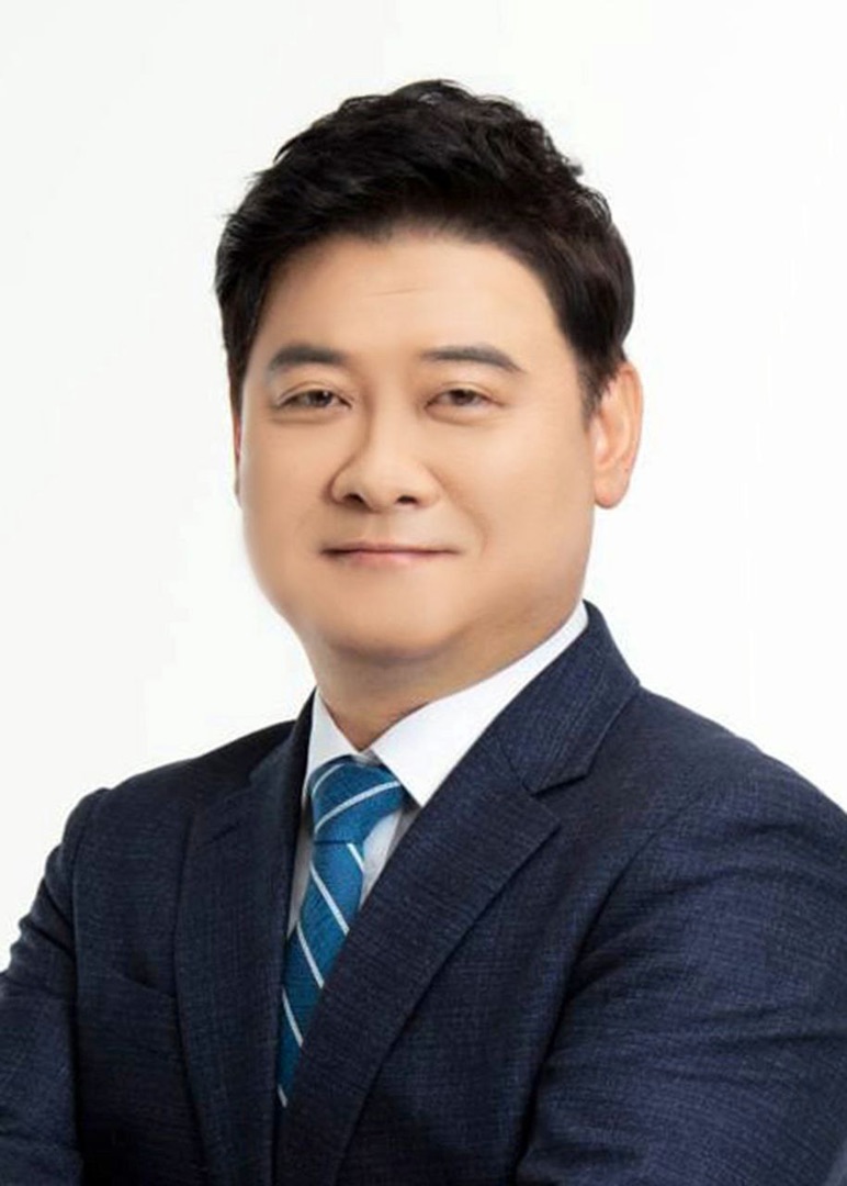 윤종군 더불어민주당 의원 공식 의원 사진(2024년 12월 논평 당시 장면 아님)
